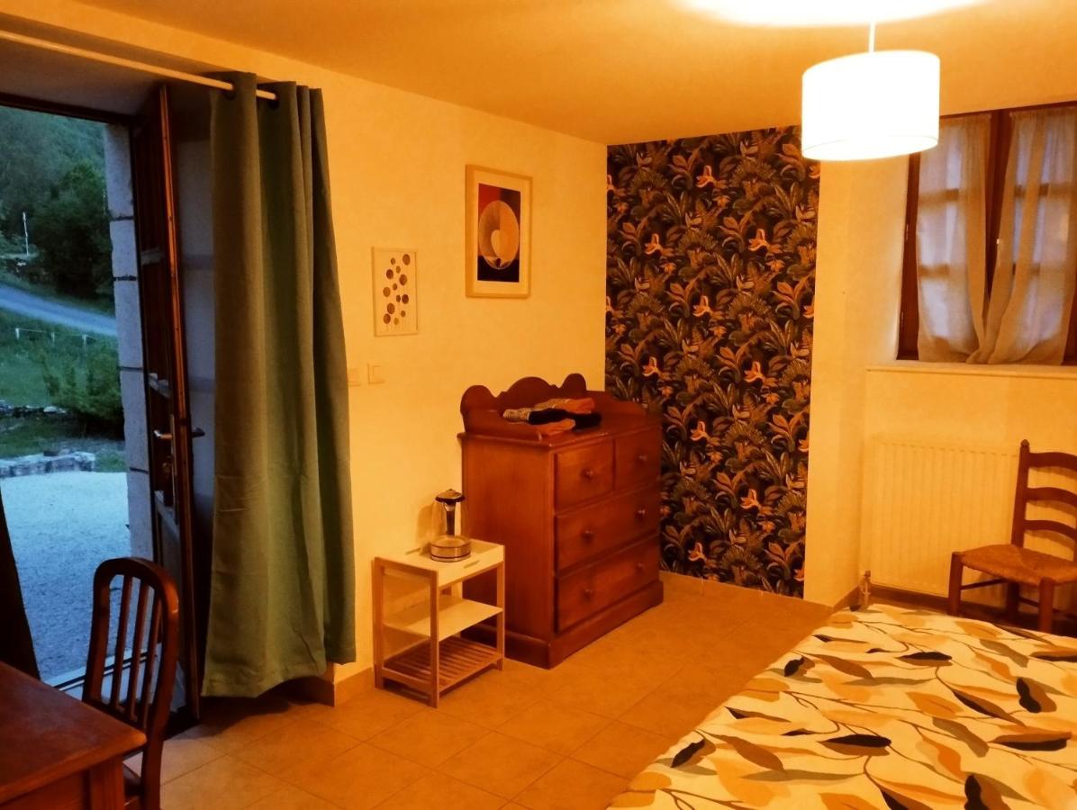 Chambres D'Hotes Le Moulin D'Auxillac Ла Канург Стая снимка